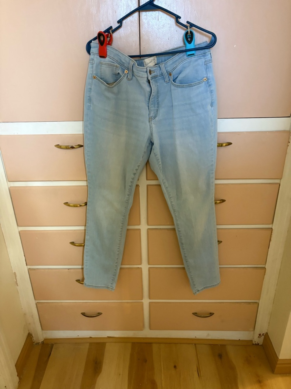 Universal Thread Pale Blue Skinny Jeans